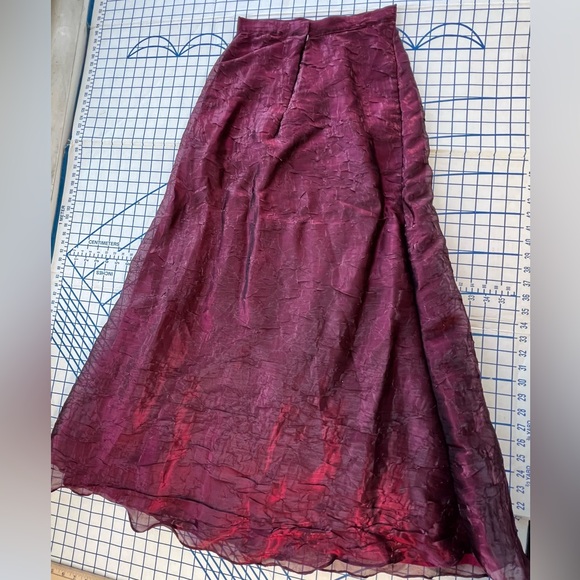 CRIMSON by Lawrence Kurtz STUNNING BURGUNDY LAYERED SKIRT Sz 4 PROM EVENING WEAR - Picture 2 of 9